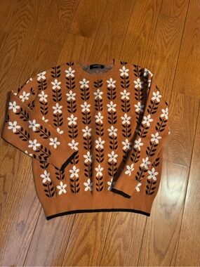 Womens Floral Jacquard Crewneck Sweater in Rust